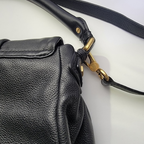 Marc Jacobs Black Classic Q Lil Ukita Pebbled Leather Crossbody - Picture 6 of 7